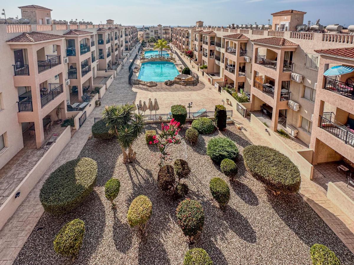 Royal Seacrest Crown-Jewel, 2B, Pools, Sea, Center Leilighet Paphos Eksteriør bilde