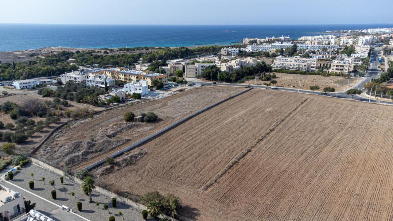 Royal Seacrest Crown-Jewel, 2B, Pools, Sea, Center Leilighet Paphos Eksteriør bilde