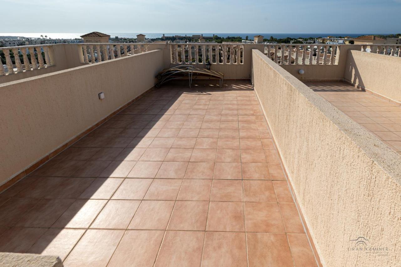 Royal Seacrest Crown-Jewel, 2B, Pools, Sea, Center Leilighet Paphos Eksteriør bilde