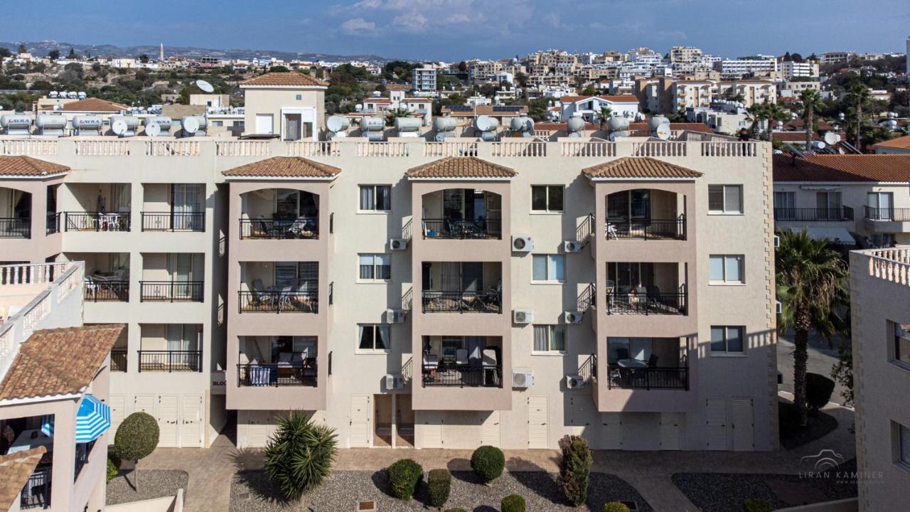 Royal Seacrest Crown-Jewel, 2B, Pools, Sea, Center Leilighet Paphos Eksteriør bilde
