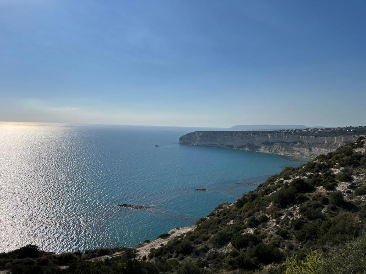 Royal Seacrest Crown-Jewel, 2B, Pools, Sea, Center Leilighet Paphos Eksteriør bilde